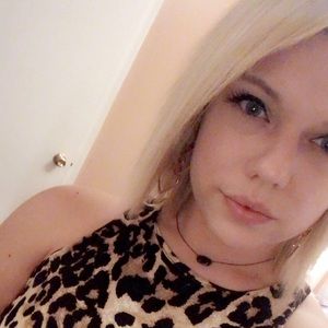 Meet your Posher, Devyn